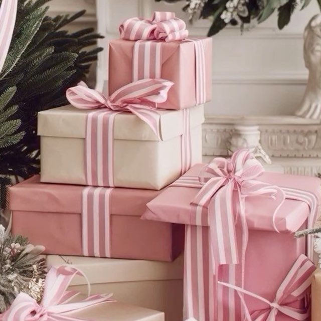 Подарочки 🎀